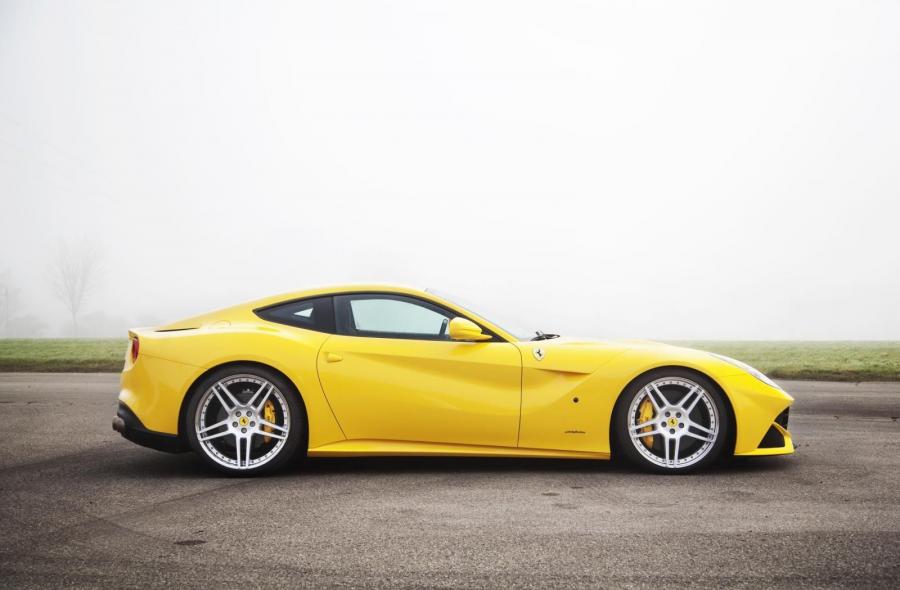  Ferrari F12berlinetta by Novitec Rosso 2012 года  (фото 7 из 26)